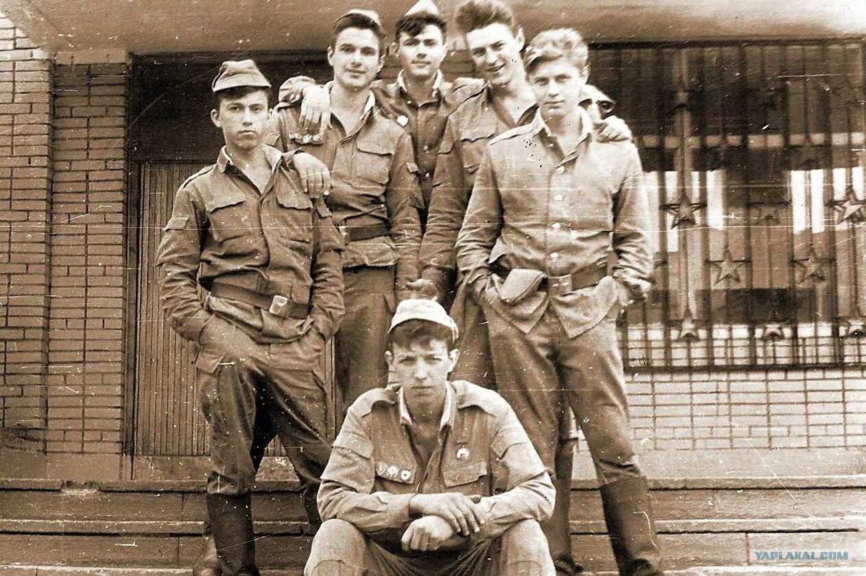 Роман абрамович в советской армии. Бывший сослуживец. Брестская область г ружан вч 44121 дивизион 2 служба рвсн год 1976 78. Бывший сослуживец. Стройбат 1979 1981.