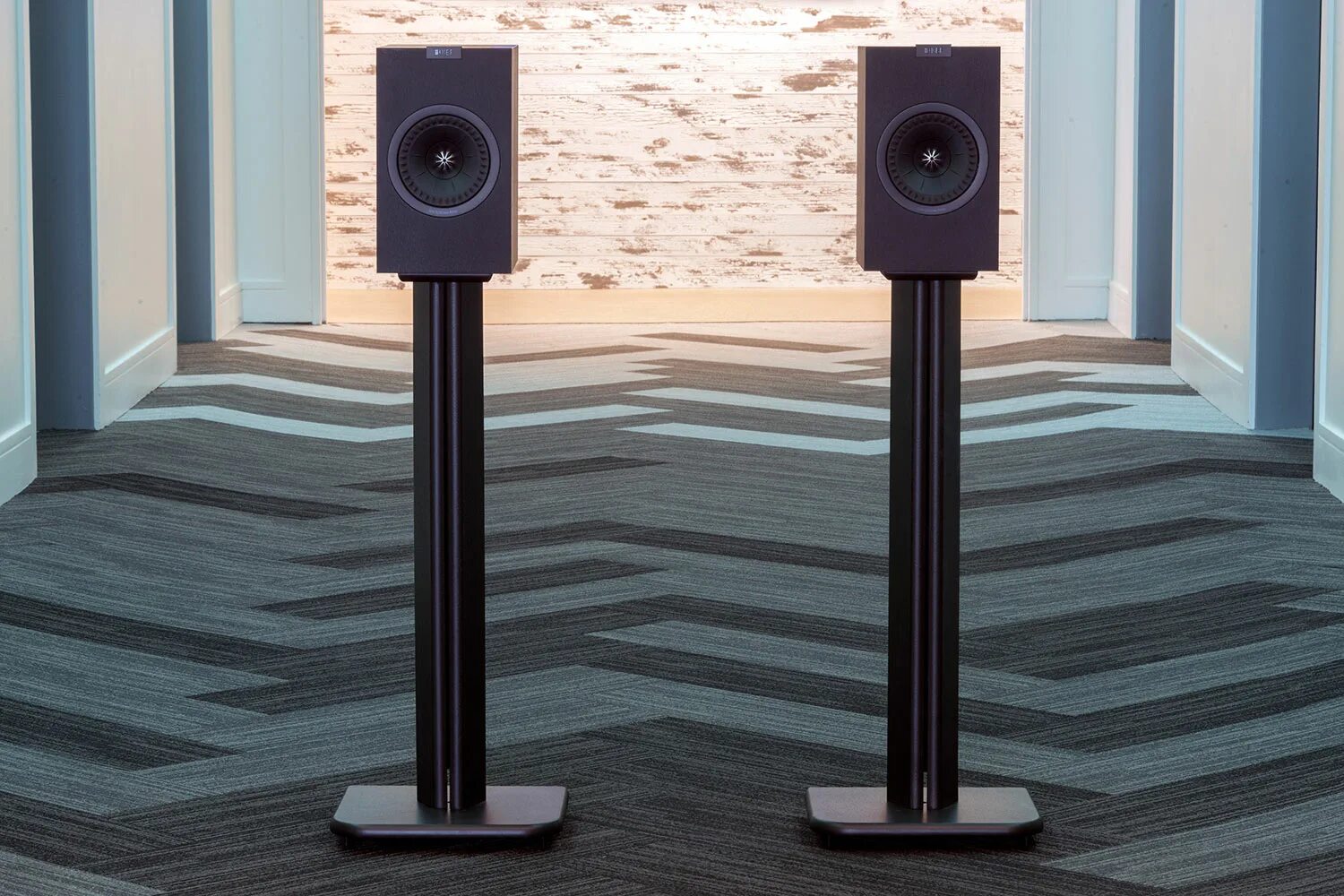 Kef q 150