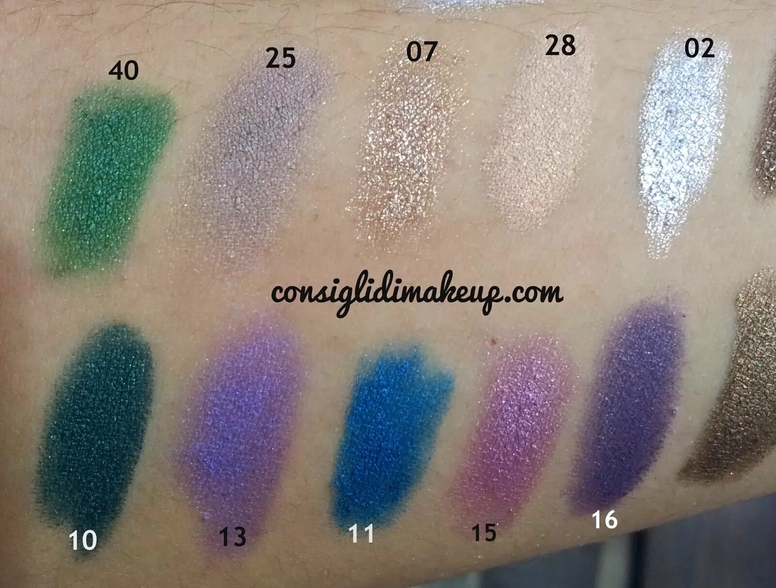 Long lasting stick eyeshadow