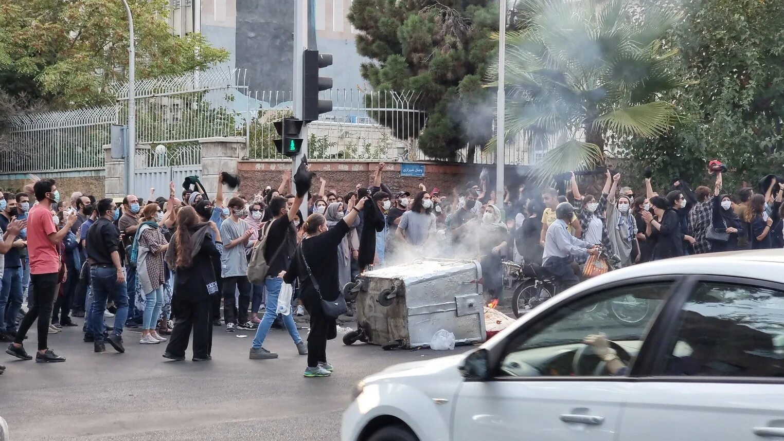 Последние новости про иран. Протесты в Иране Махса амини.