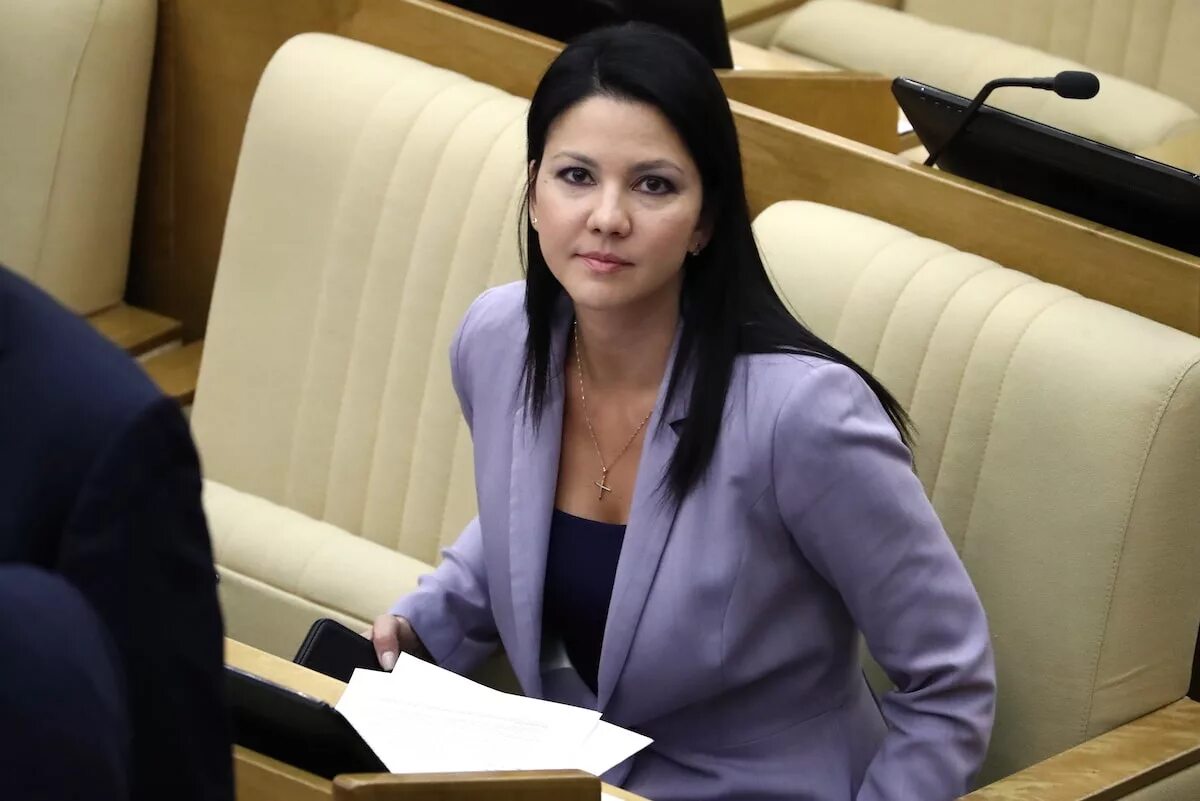 Сколько депутатов в думе рф. Депутаты женщины в России гос Думы.