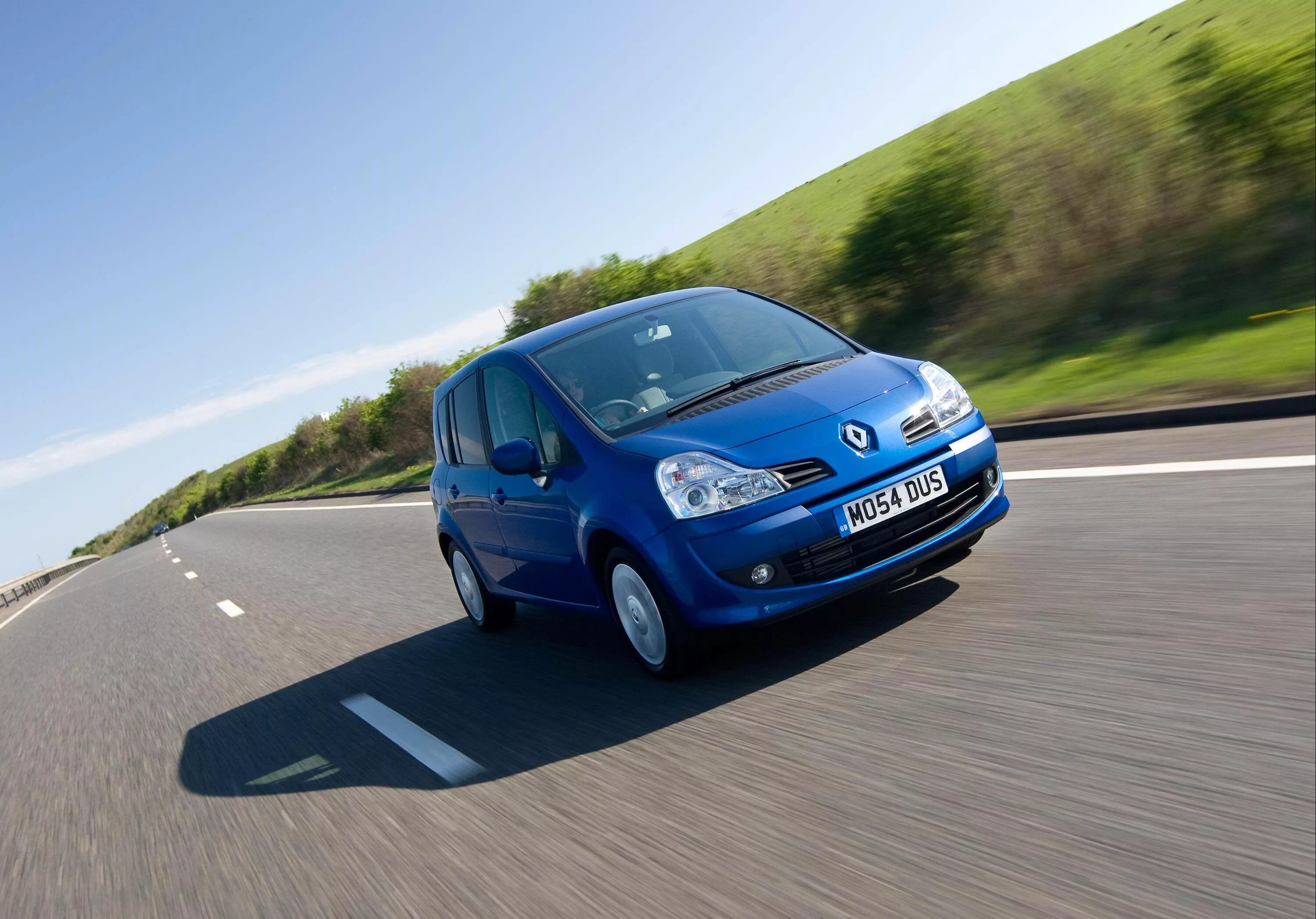 Renault modus i. Renault modus 2005. Renault modus дтп. Рено модус 2009. Шины рено модус.