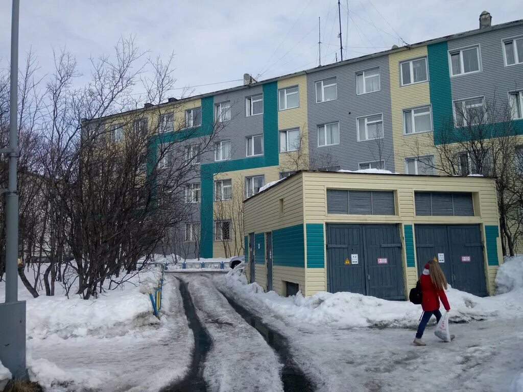 Флотская 13 снежногорск. Сбербанк снежногорск. Школа искусств снежногорск. Октябрьская 14 снежногорск. Октябрьская 32 снежногорск.