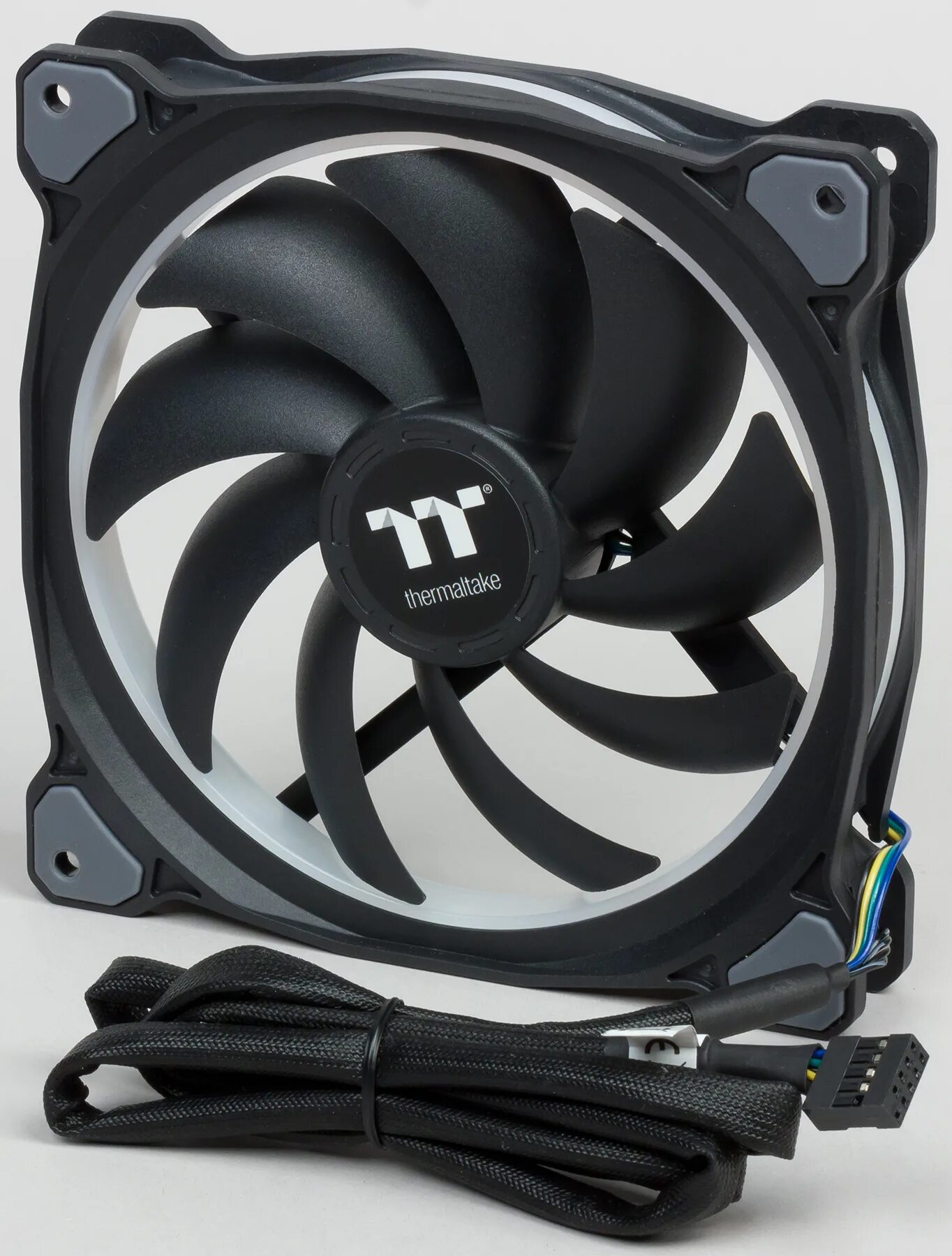 Thermaltake Riing Plus 14. Thermaltake Riing 20. Кулер Thermaltake Riing. Вентилятор Thermaltake 200x200. Кулер 20 20 купить