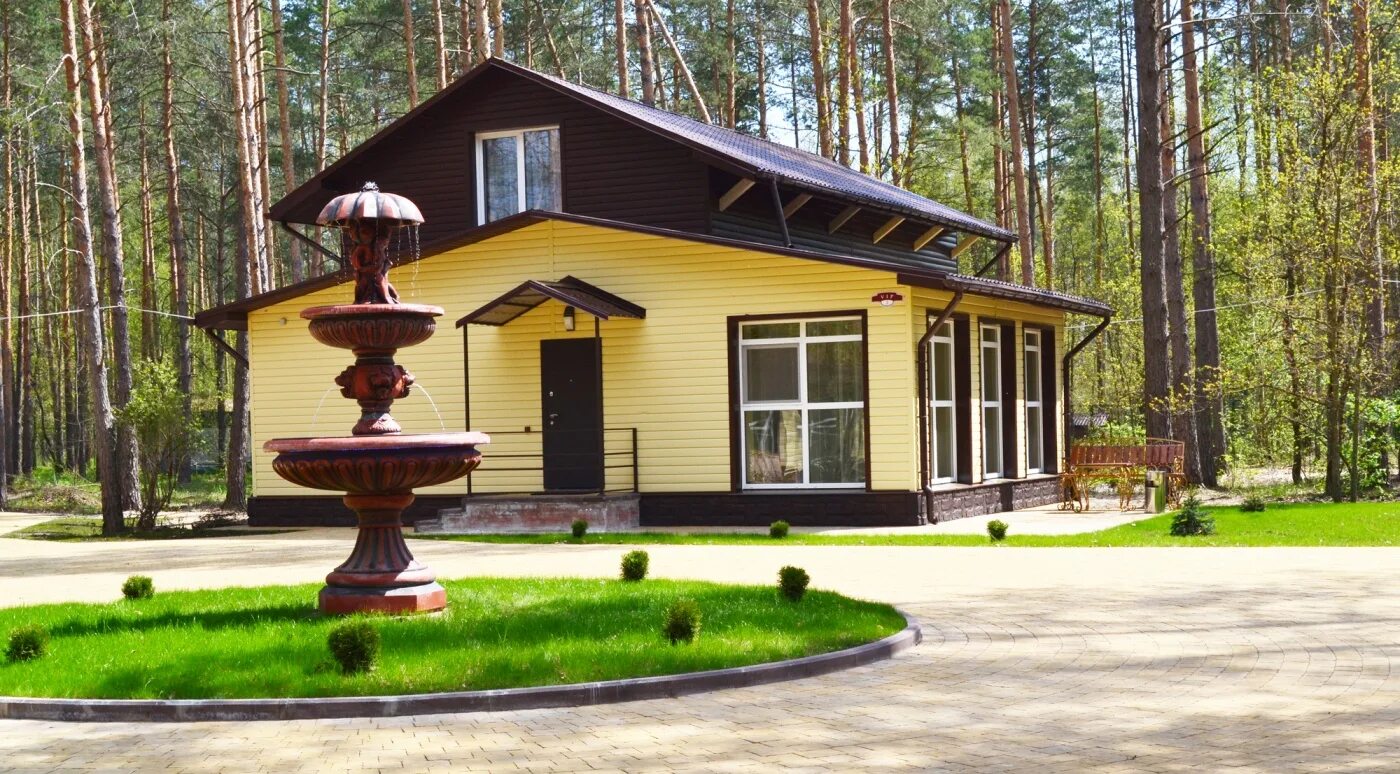 Гостиный дом барин брянск. Турбаза бор брянск. 4 сезона жуковка база отдыха брянск. Раздолье брянск база отдыха. Зеленый бор навля.