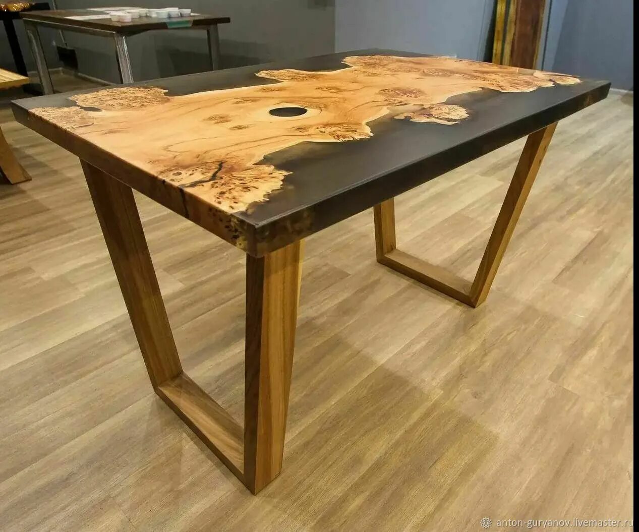 Стол древесина