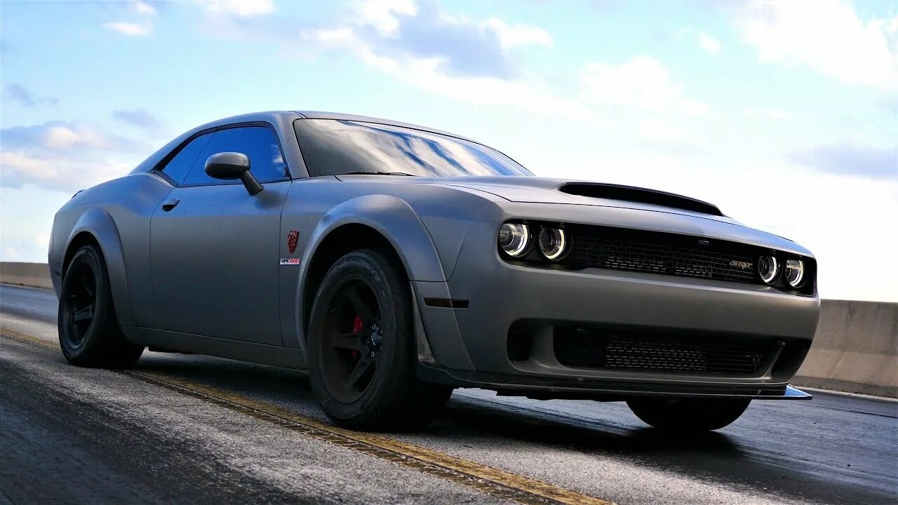 Dodge srt 170. Dodge Challenger Hellcat 1000hp. Додж Челленджер СРТ 170. Dodge Challenger Hennessey 1000. Додж демон 2021.