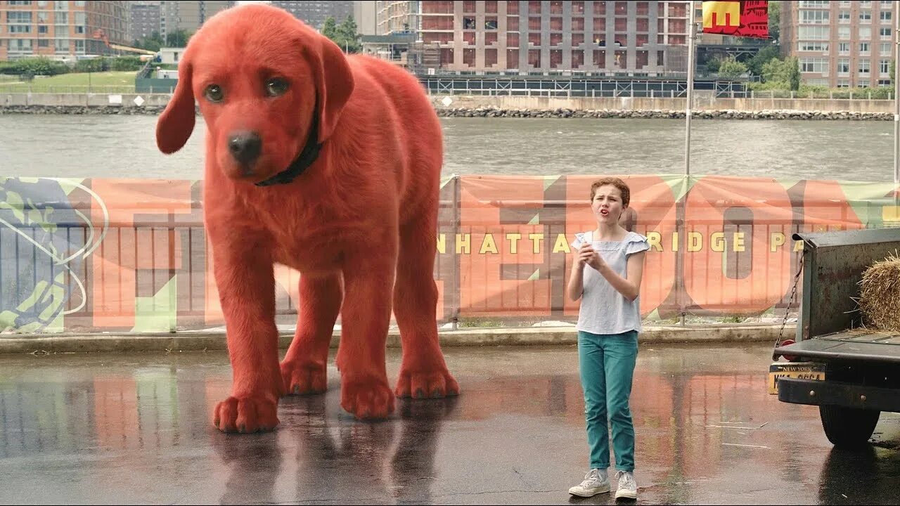 Большой клиффорд 2021. Красный пёс Клиффорд 2021.