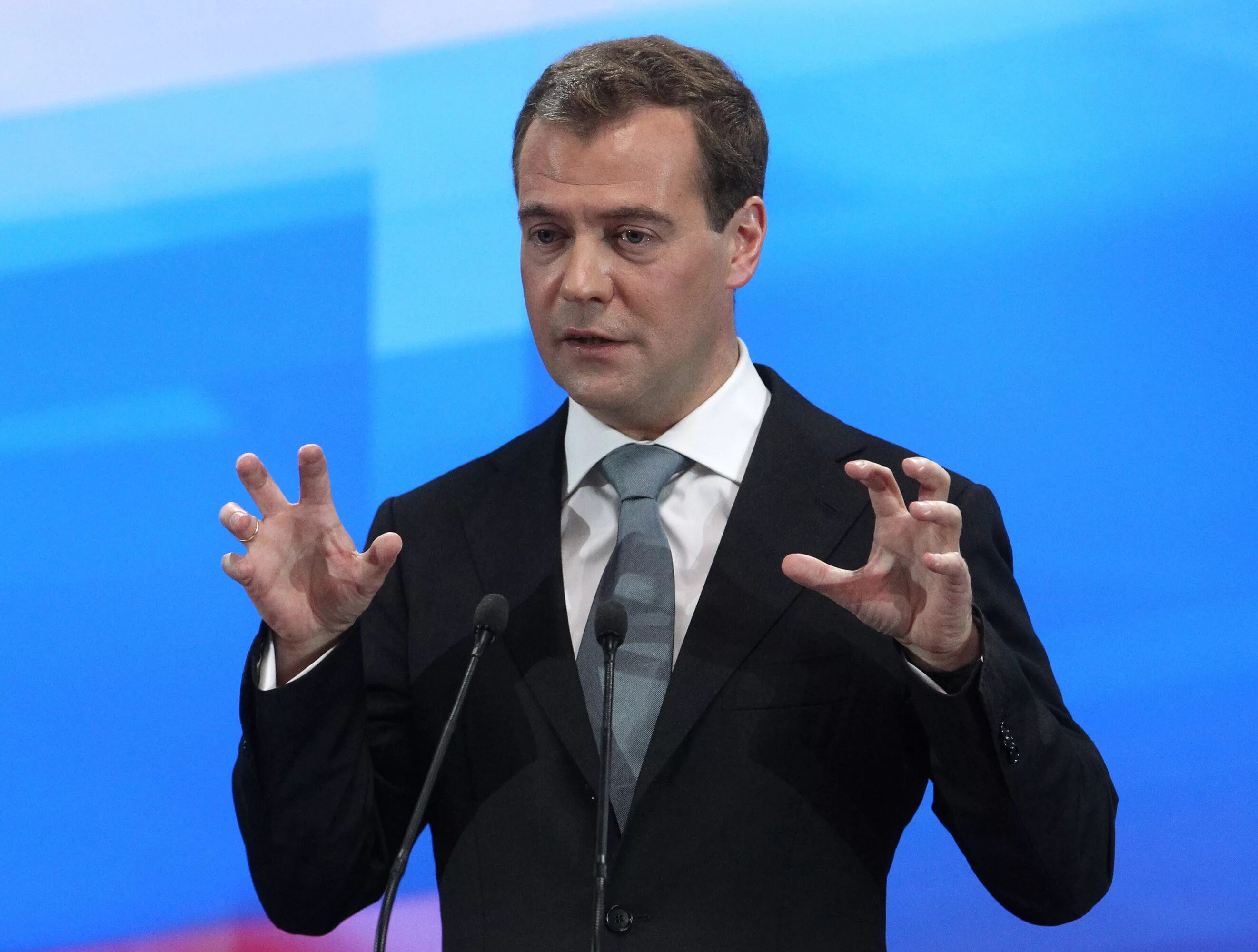 Срок президентства медведева. Медведев на аву.