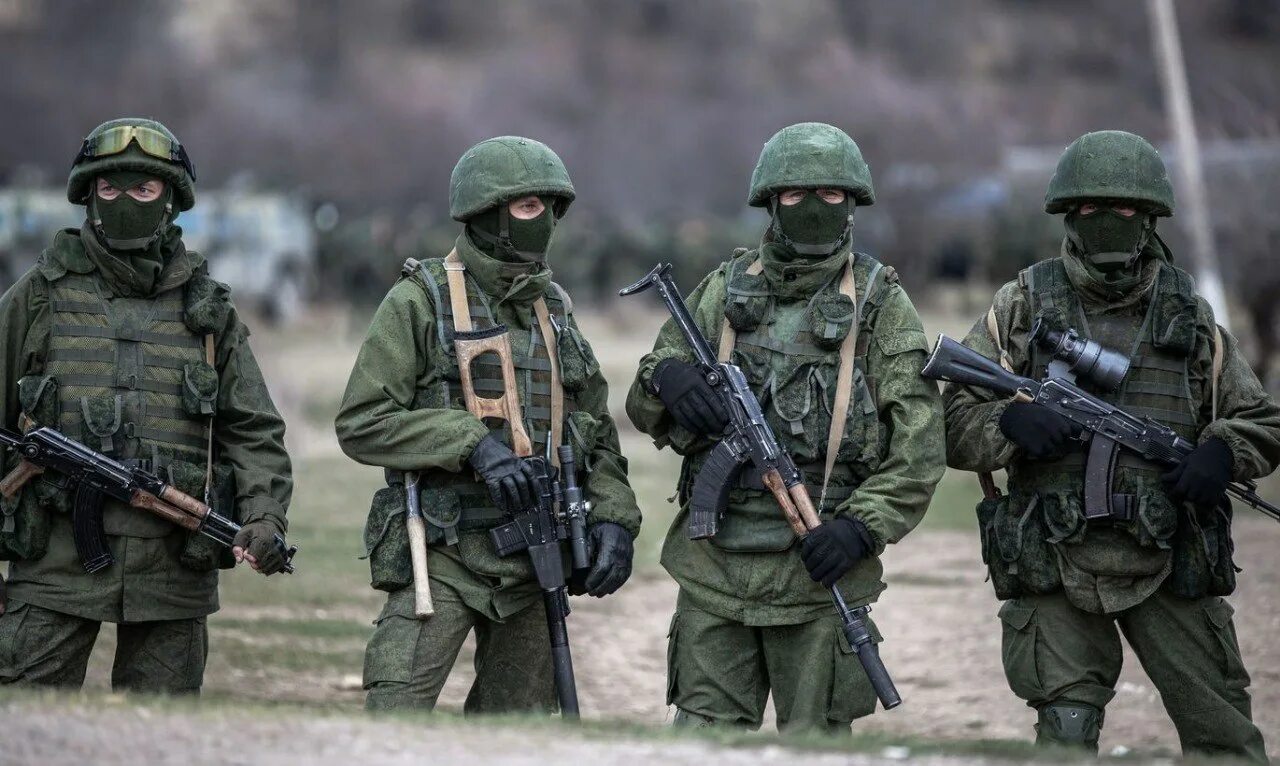 Вежливый солдат. Вежливые люди. Вежливые зеленые человечки в Крыму. Российские зеленые человечки. Зелёные человечки вежливые люди.