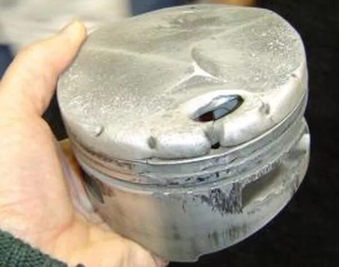 Датчик дд ваз 2114. Детонация двигателя. Датчик детонации ваз 2112 16 клапанов. Детонация поршень. Приора поршня от 2110.