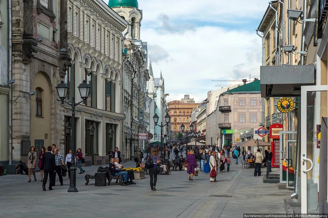 Все улицы россии. Никольская улица пешеходные улицы Москвы. Пешеходные зоны Никольская улица. Пешеходная улица в Москве Арбат. Арбат Никольская улица.