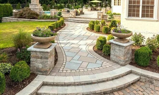 Мощение в ландшафтном дизайне Swirling brick circles form back garden for South London Gallery Garden design,