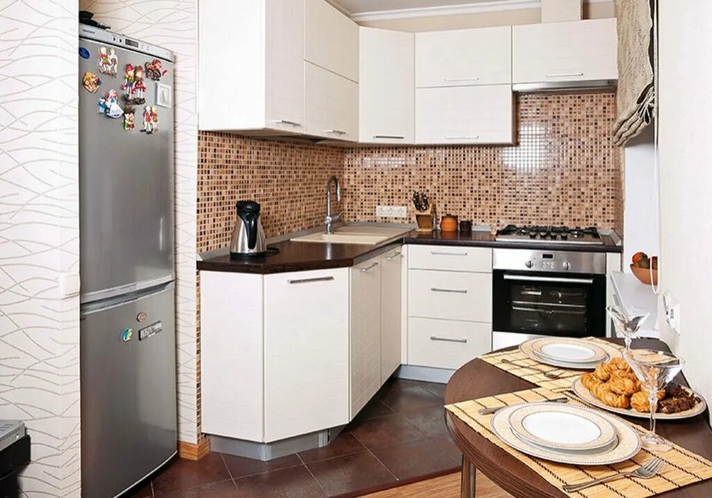 маленькая кухня. кухонные гарнитуры для маленькой кухни. узкая кухня. современная маленькая кухня. красивые малогабаритные кухни.