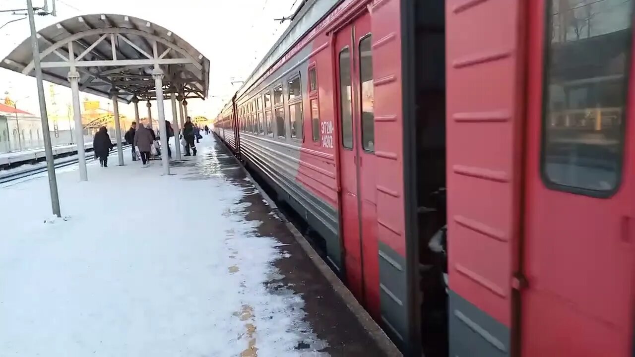 Электричка невдубстрой мга