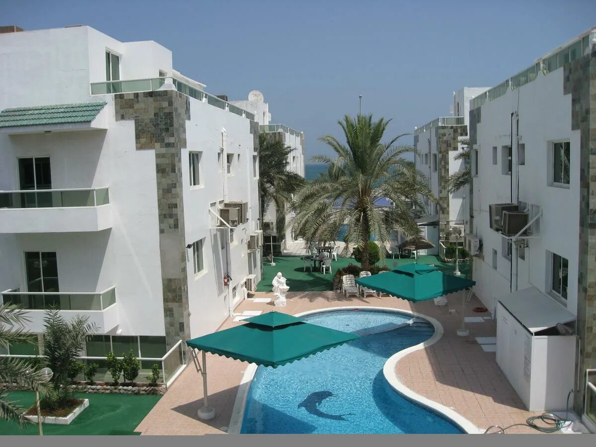 Грин хаус отдых. Green house resort 3 шарджа. грин хаус оаэ хаус резорт шарджа. green house гостиница шарджа. зеленый отель в оаэ.