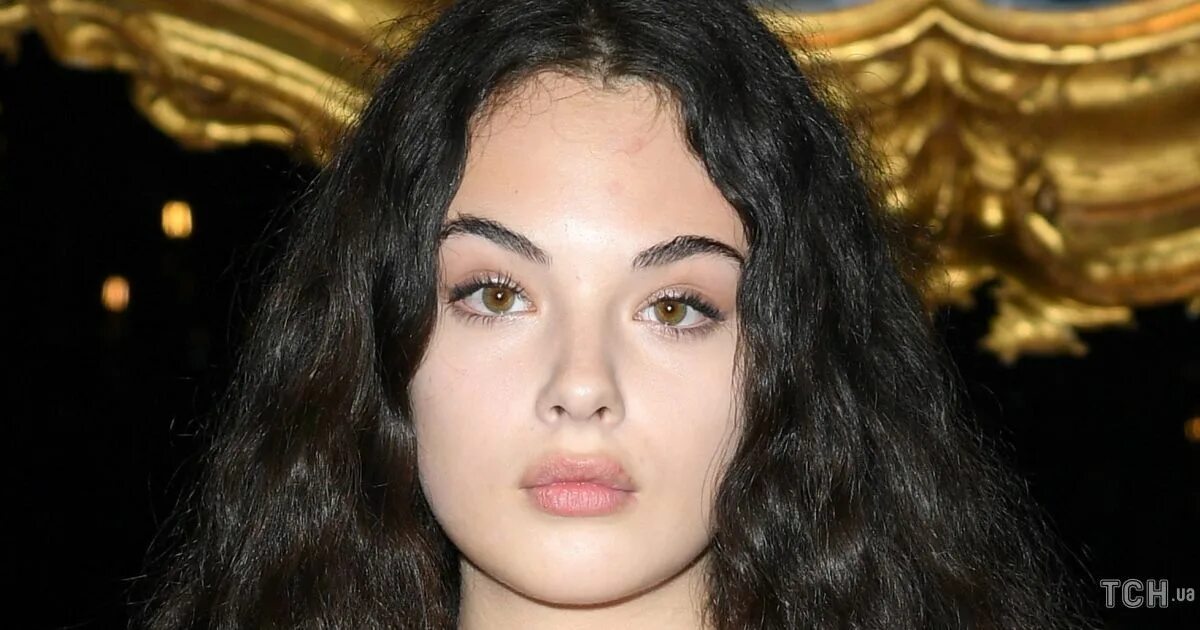 Дочь дева. Дева кассель. дева кассель dolce gabbana.