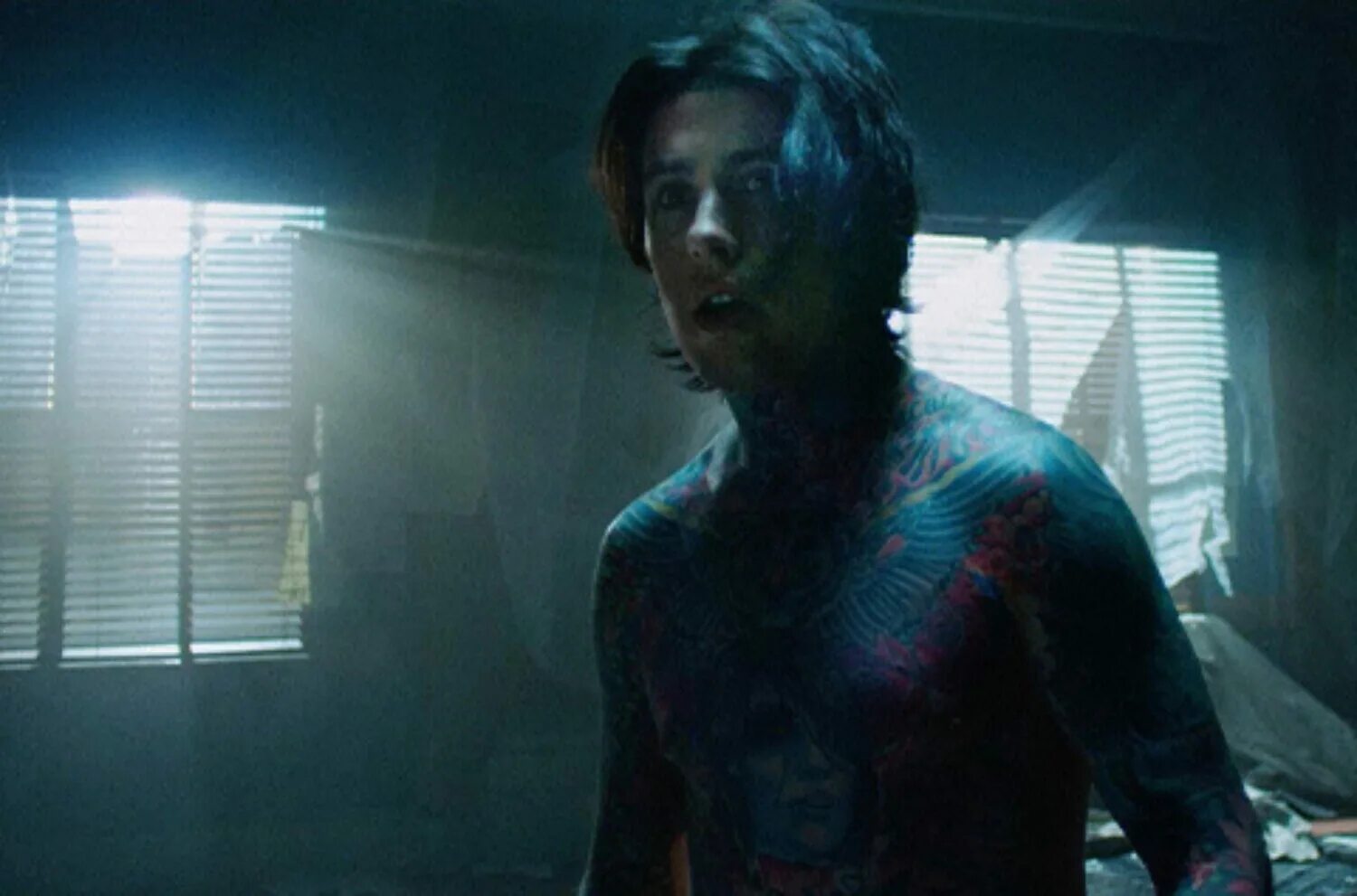 Falling monsters. Falling in reverse popular monster. ронни радке popular monster live. falling in reverse neon zombie. falling in reverse popular monster art.