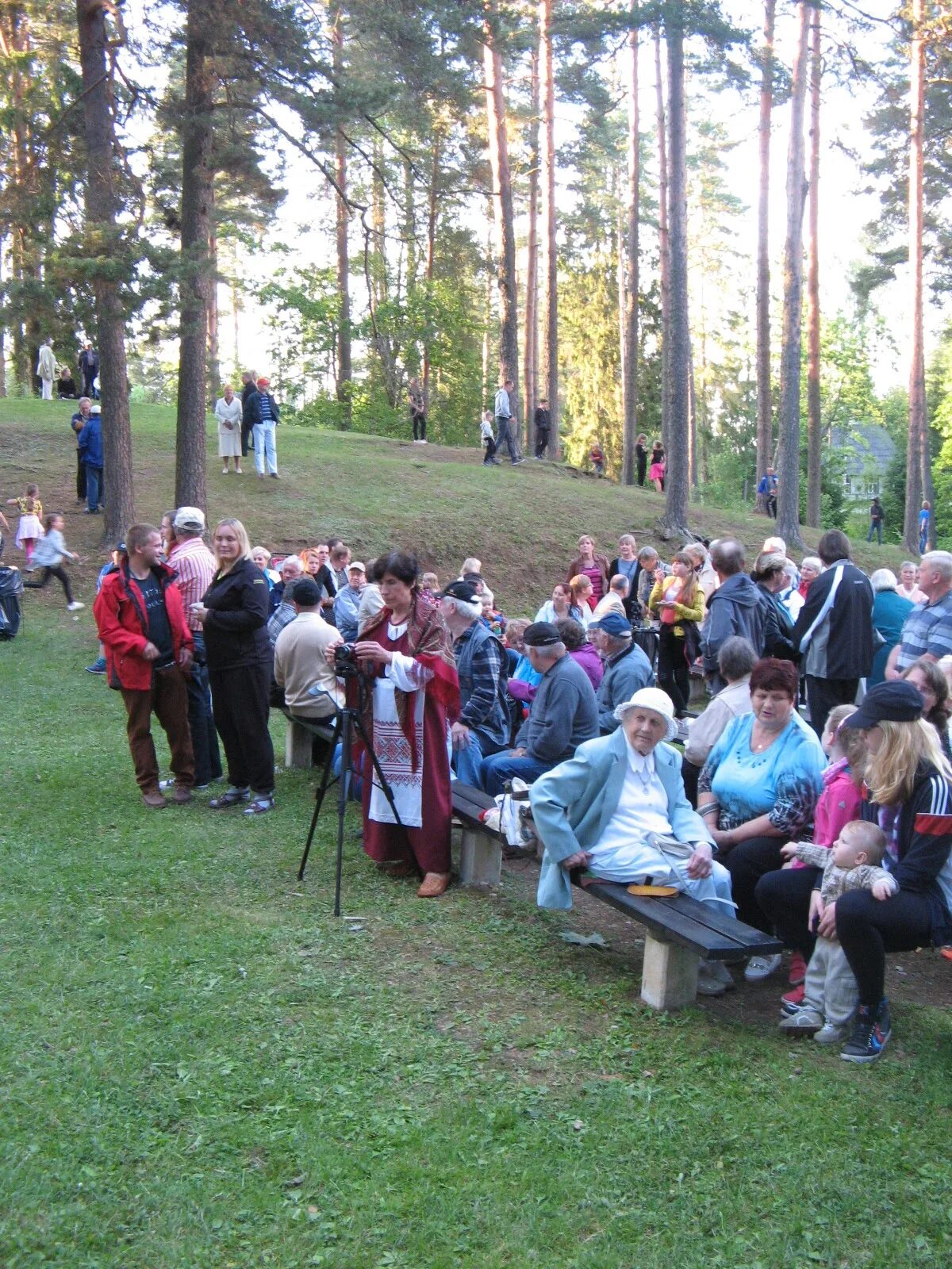 Родник ясеневский серебряный. Хутор серебряный родник. Центр родник в орехово-зуево. Центр родник в орехово-зуево. Серебряный родник санаторий орехово зуево.