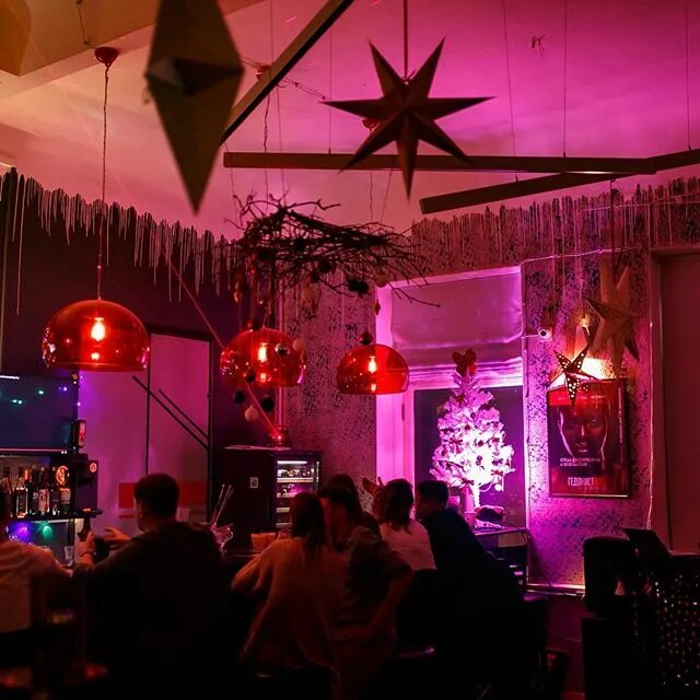 Гедонист пятигорск. Гедонист шоу бар пятигорск. Гедонист кафе гулькевичи. Hedonism club самара. Пятигорск ночной клуб гедонист.