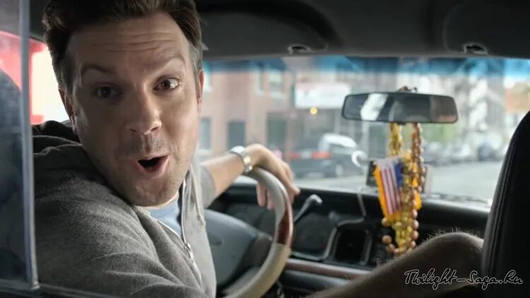 Тейлор лотнер в королевах крика. Нелепая шестёрка тейлор. Ролик тейлор. Ролик тейлор. Ролик тейлор.