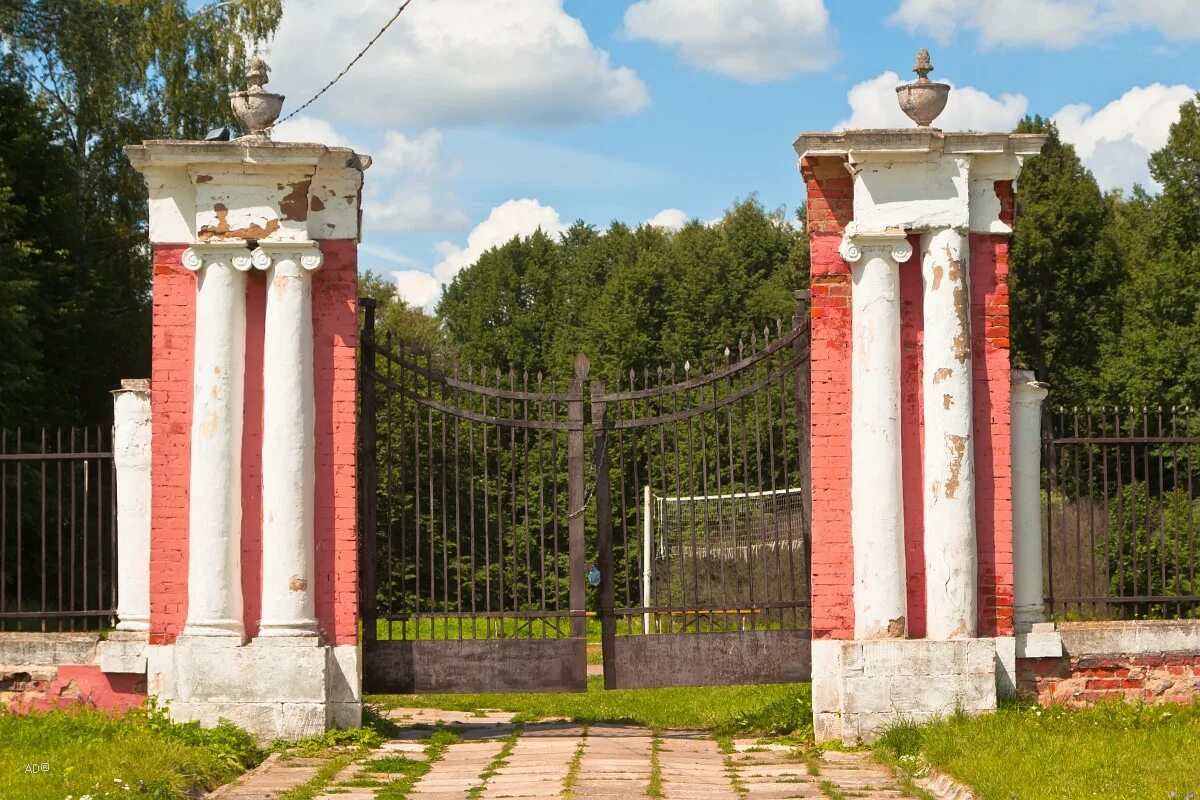 Ярополец усадьба Гончаровых. Ярополец (усадьба Загряжских). Усадьба Ярополец Волоколамский район. Усадьба Ярополец Обелиск. Ярополец гончарова