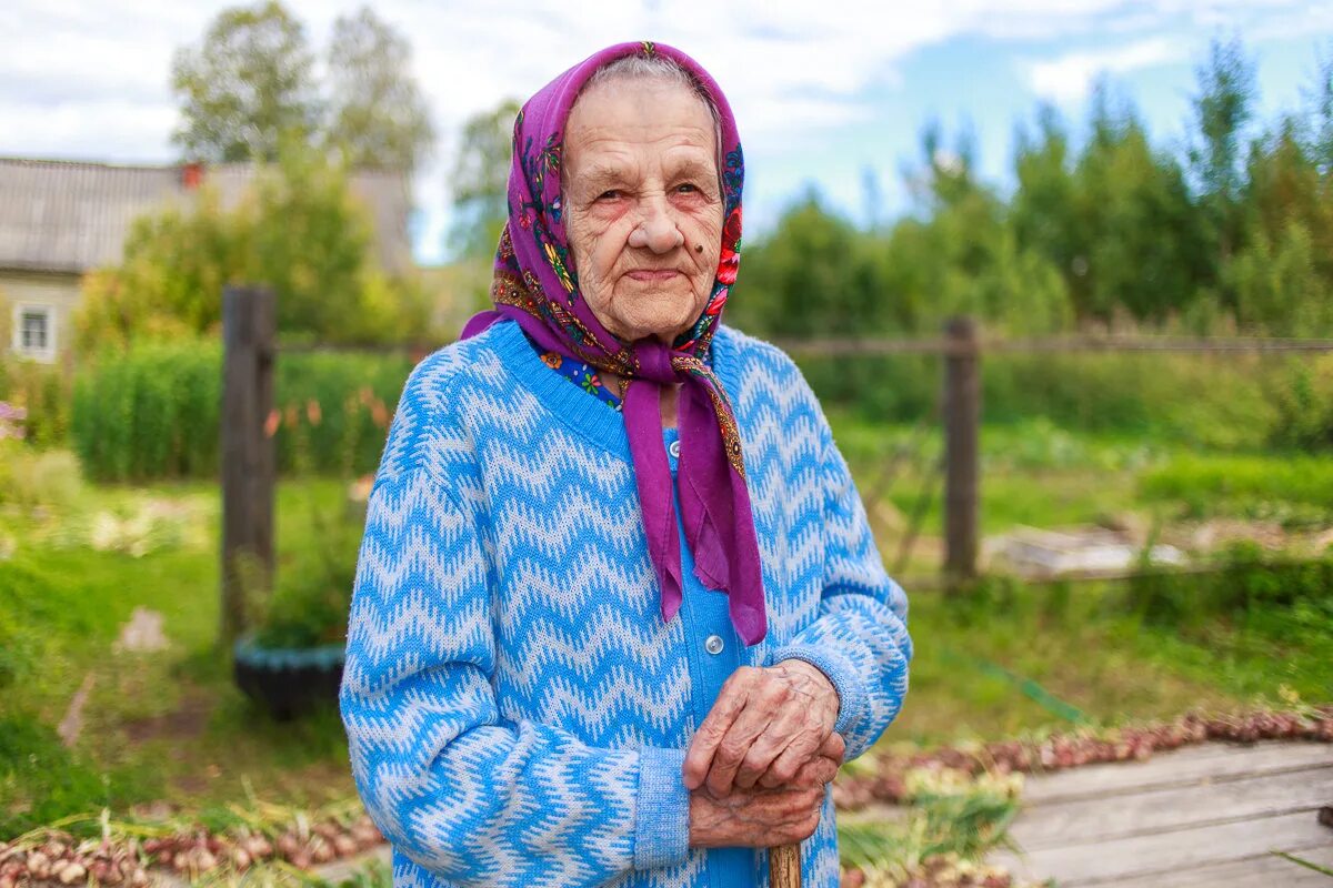 Богатая бабуля. Добрая бабушка. Бабку форум. Бабушки в россии. Бабку форум.