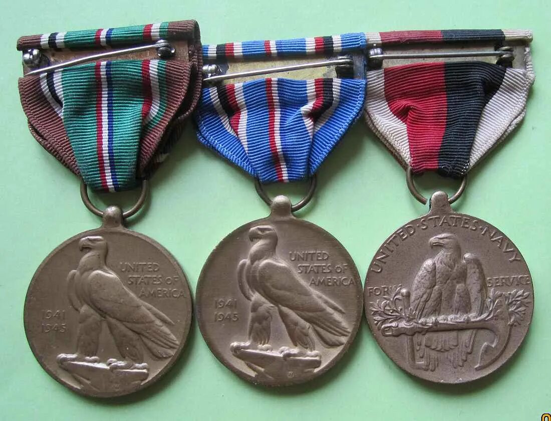 Медали военные. Медали 2 мировой. Медали в Китае у военных. Китайские награды второй мировой. Фото военной медали