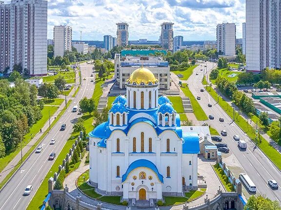 Храм Покрова Божией матери в Ясенево. Храм в Ясенево Москва Литовский бульвар. Ясенево (район Москвы). Ясенево район Москвы достопримечательности. Стоит ясенево