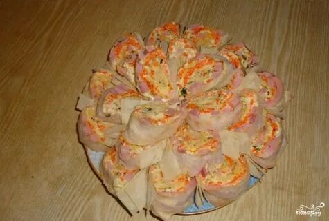 Лаваш с колбасой и корейской
