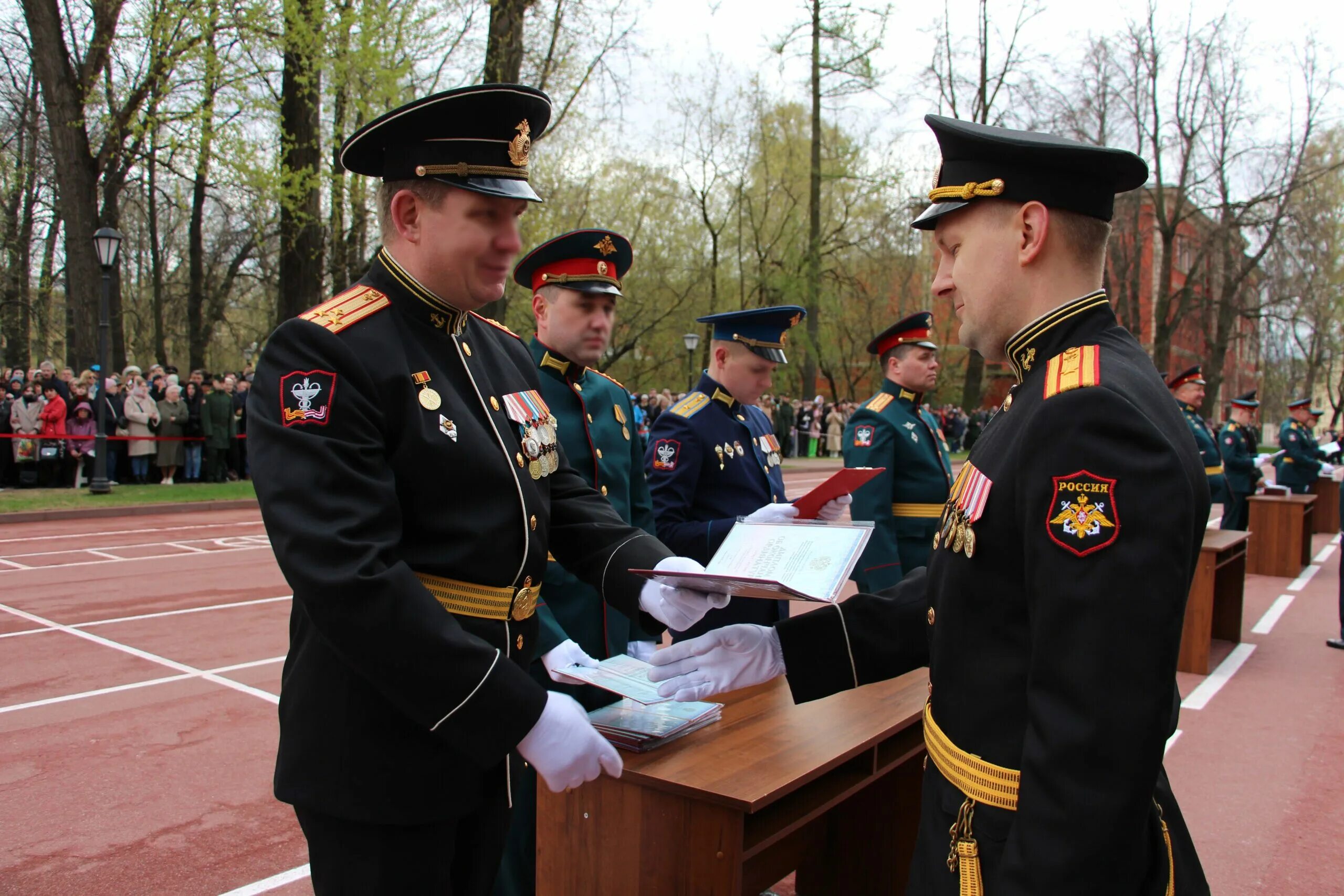 Врачи военно медицинской академии санкт петербург. Военно-медицинская Академия. Выпуск ВМЕДА 2020. Выпуск ВМЕДА 2019. Курсанты военной Академии.