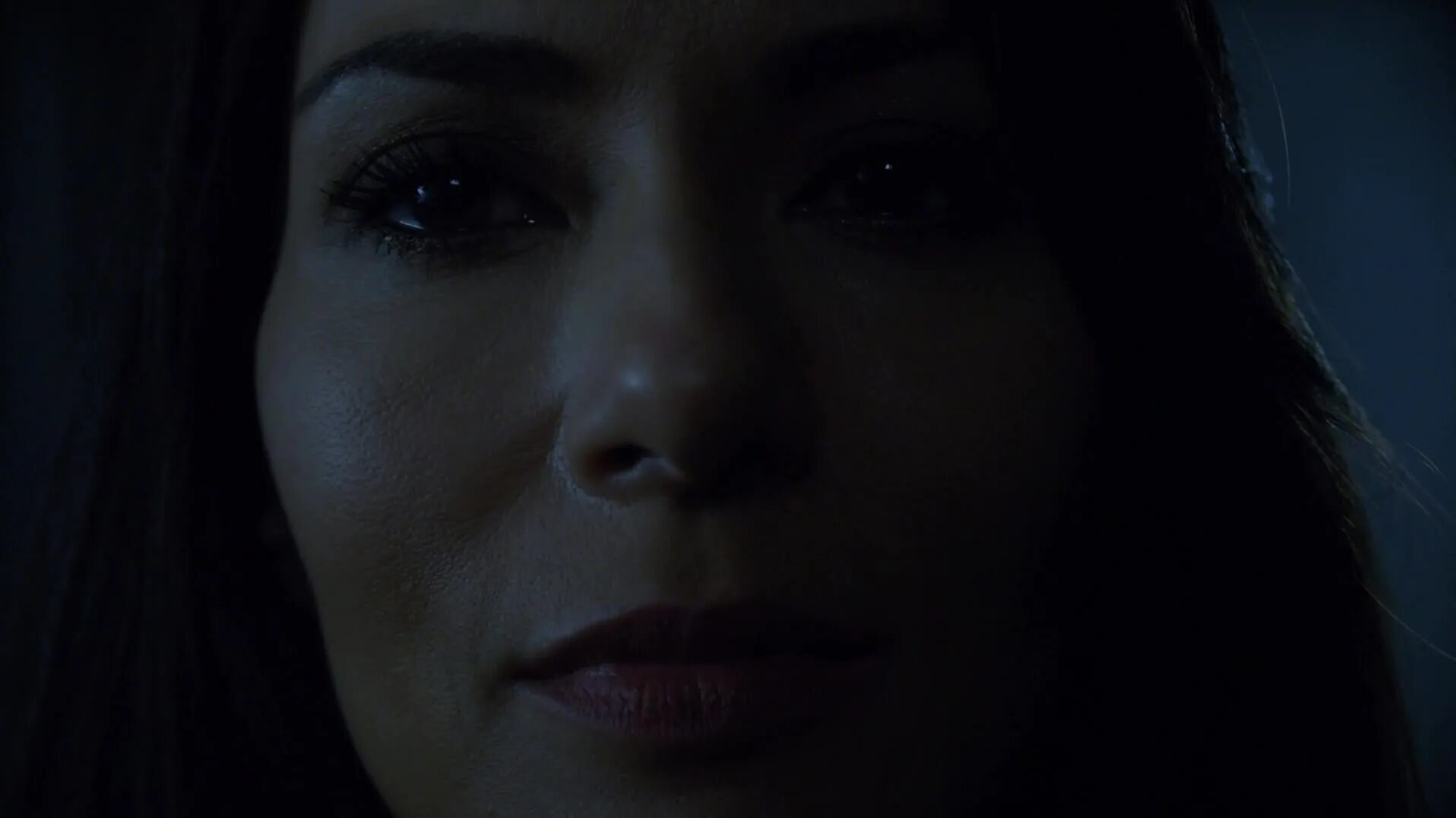 Марисоль николс пустынная волчица. Актриса из фильма оборотень. Кора и лора хейл. Пустынная волчица. Коррин волчонок.