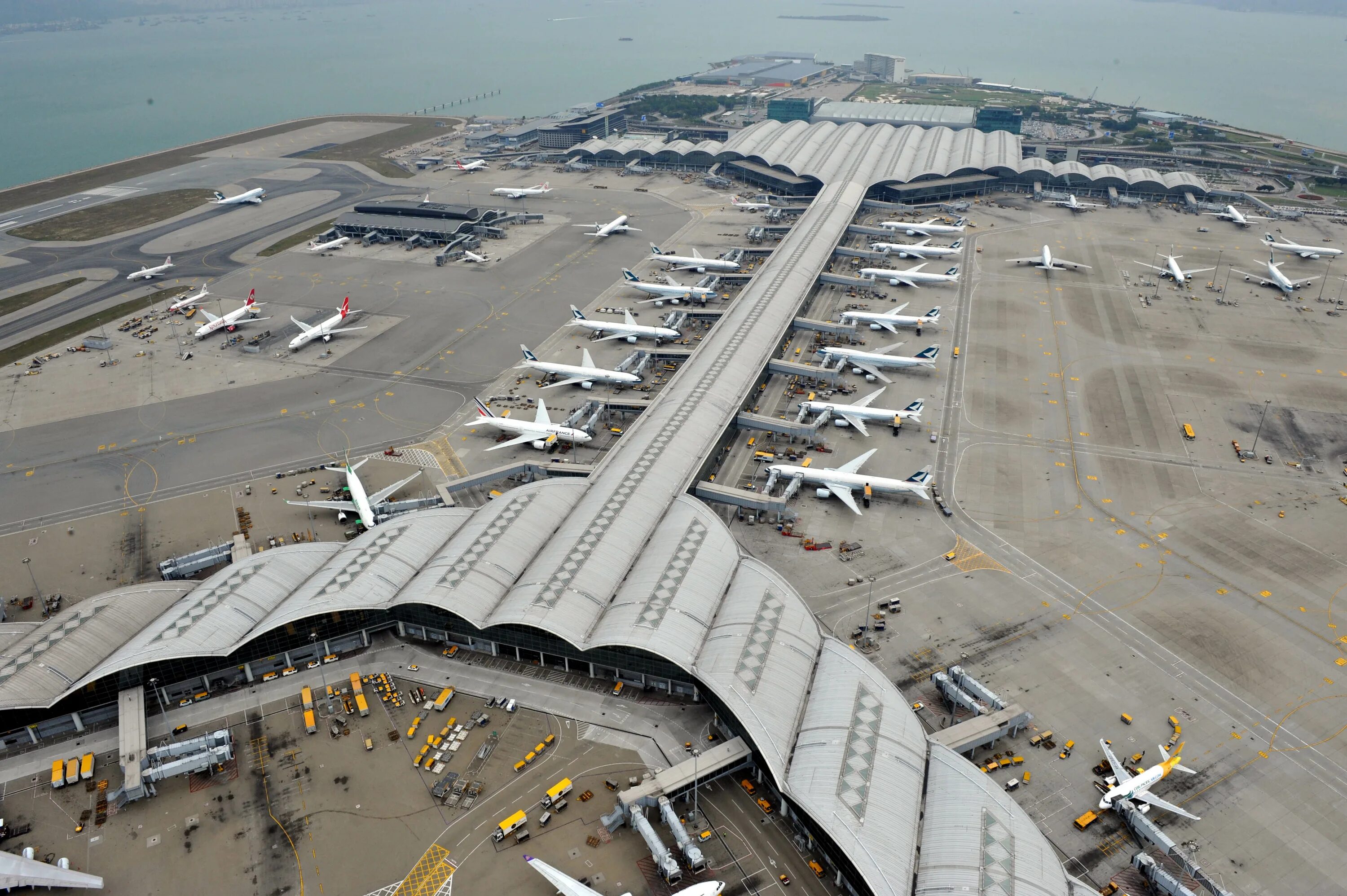 Hong Kong remains vital aviation hub as Greater Bay Area develops, say industry 