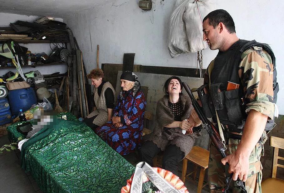 8 ноября 2008 год. Цхинвали 2008 грузинские солдаты. грузинские солдаты в цхинвали. война в южной осетии 2008 цхинвал. цхинвал южная осетия 2008.