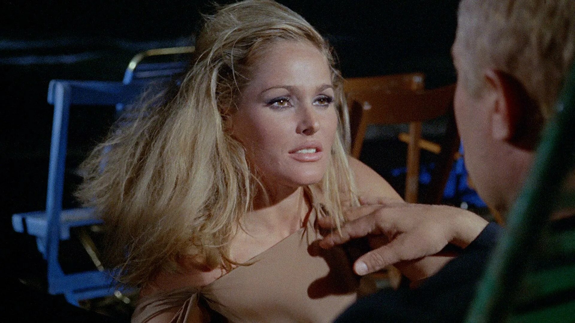 «Десятая жертва» (la decima vittima, 1965). 1965 Десятая жертва Ursula Andress.