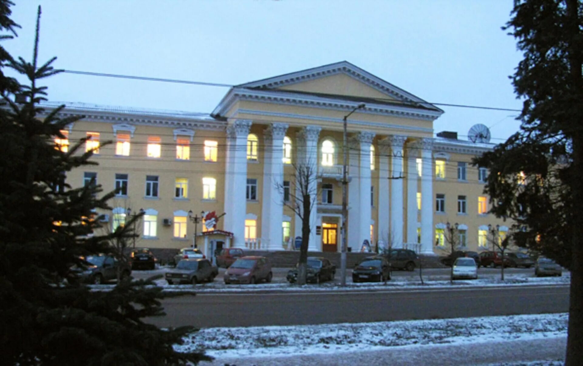 Московский университет им грибоедова. С. Московский университет им грибоедова. Московский университет им грибоедова. С.