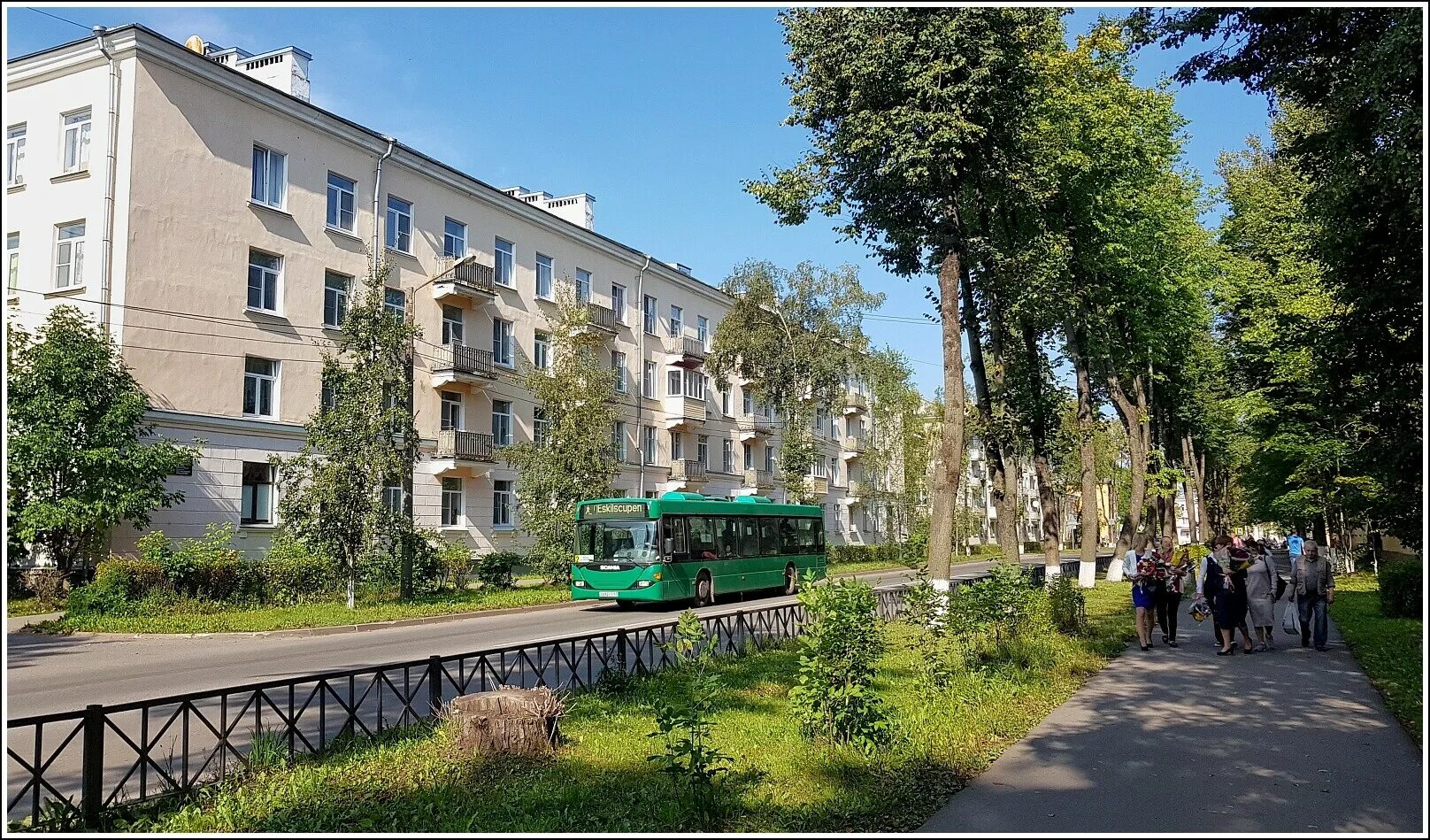 Телефоны г волхов. Город Волхов Ленинградской области. Волхов центр города. Город Волхов -2 Ленинградской области. Площадь Ленина Волхов.