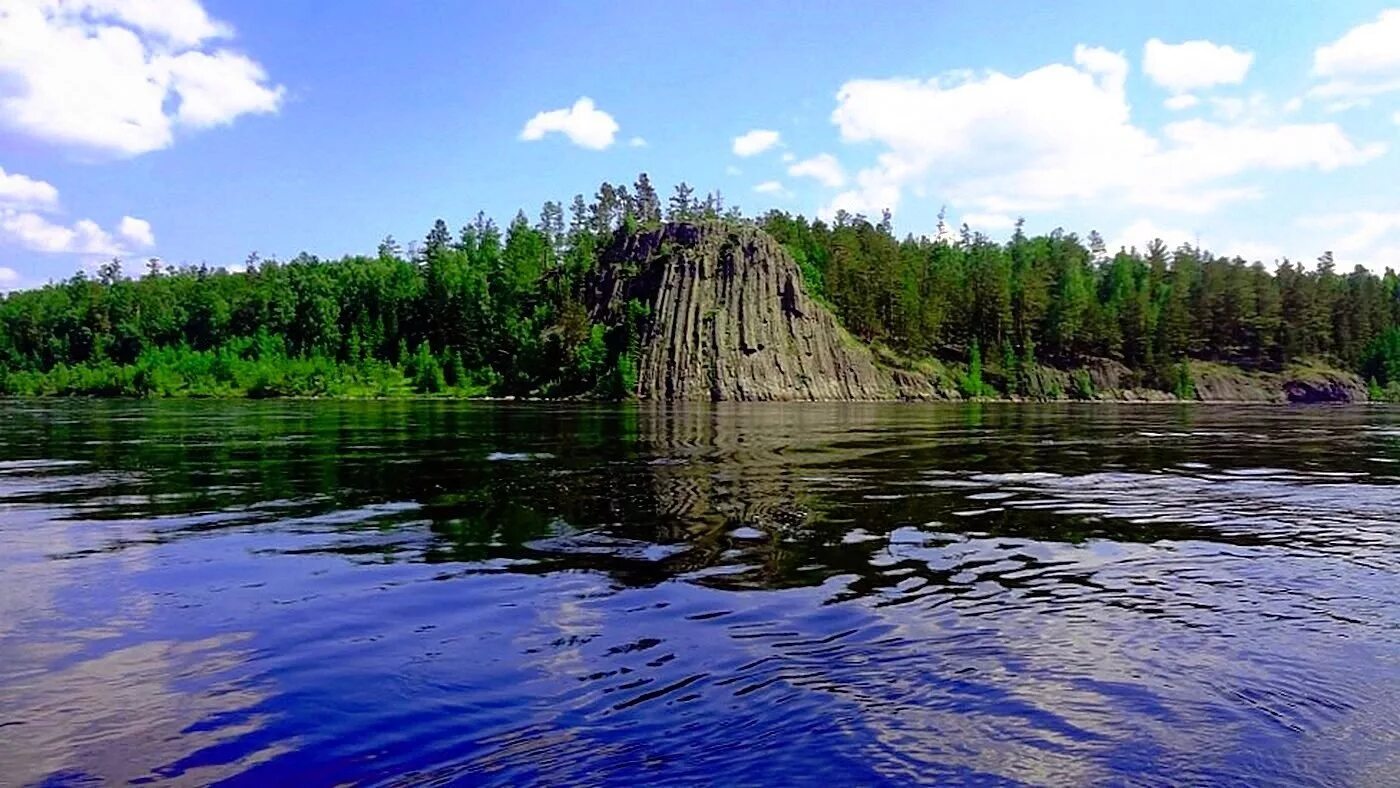 Иркутск стоит на реке. Речка Ангара Усть Илимск. Природа Братск Ангара. Река Ангара Усть Илимск. Река Ангара Братск.