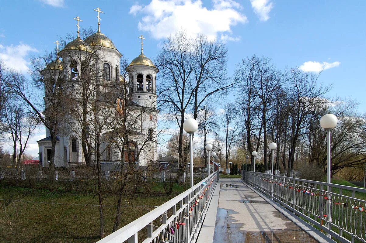 Погода в звенигороде на сегодня. Вознесенский храм Звенигород. Звенигород Соборный храм Вознесения.