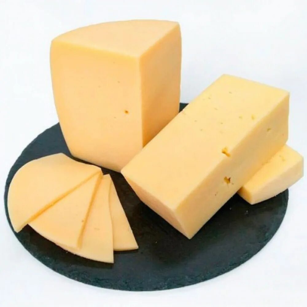 сыр круглый в сыворотке. сывороточный сыр. рикотта. итальянский сыр. реджано сыроварня.