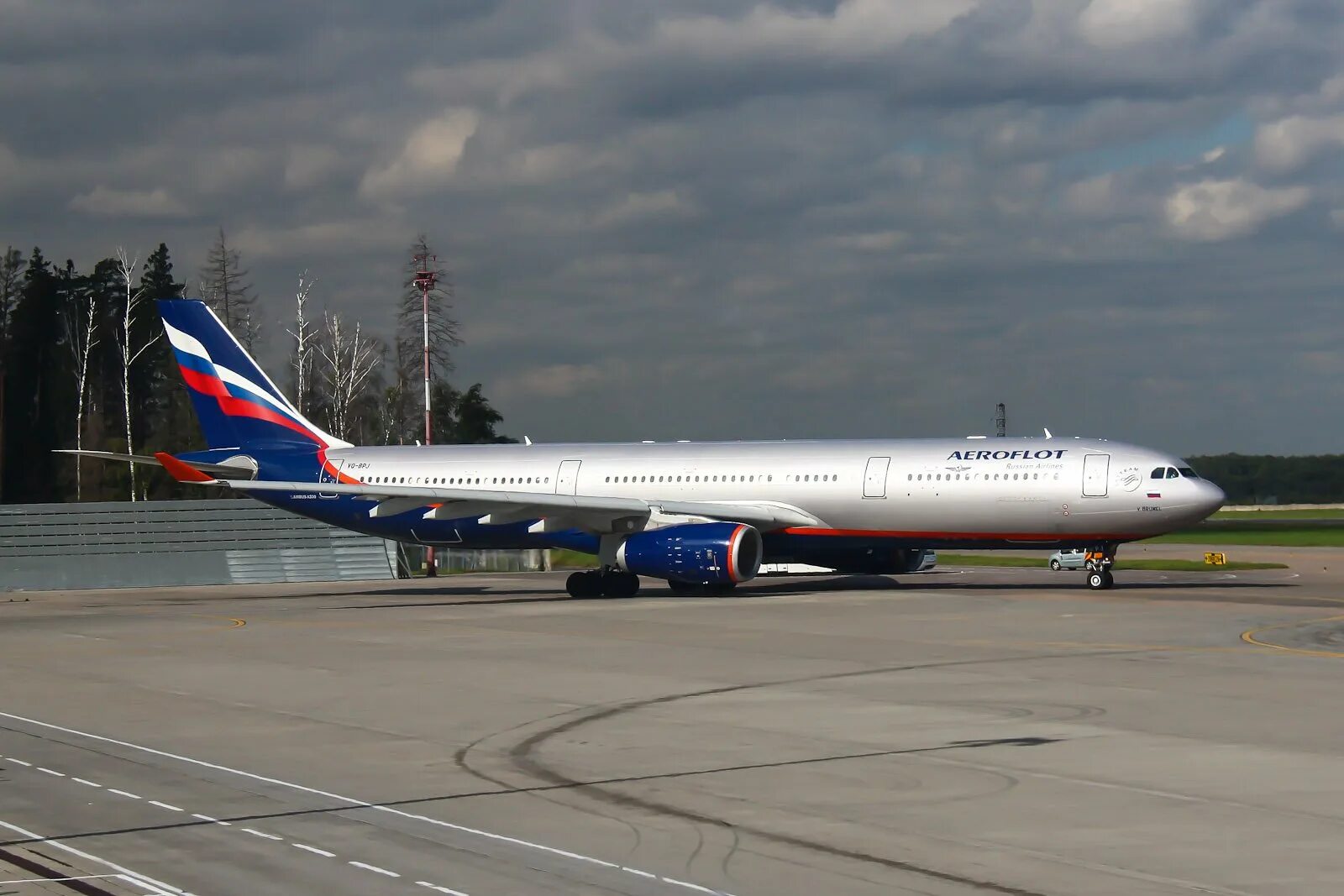 А 330 300 самолет. Аэробус а330-300. Аэробус а330 Аэрофлот. Самолет Аэробус 330. Airbus a330-300 Аэрофлот.