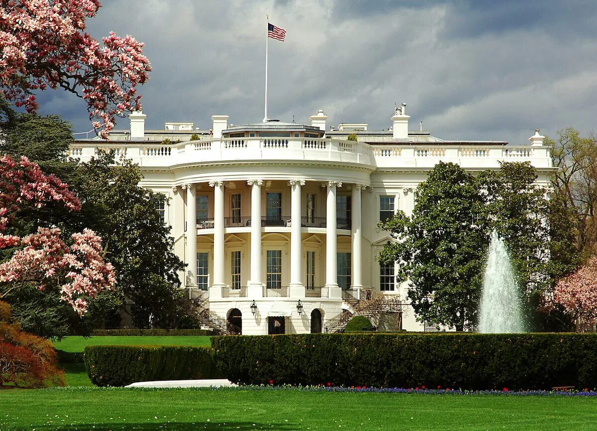 Белый дом страна. Белый дом (the White House). Резиденция президента США белый дом. Америка белый дом Вашингтон. Белый дом Вашингтон 1792.