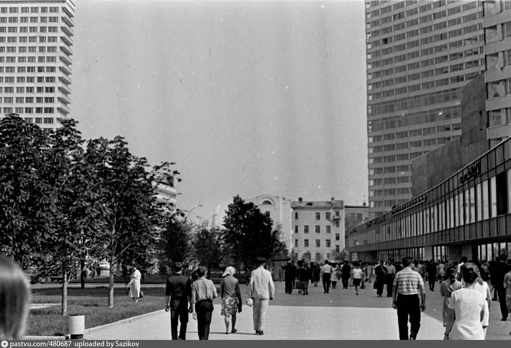 Калининский район москвы ссср. Проспект Калинина Москва. Калининский проспект СССР. Элин Калининский проспект СССР. Проспект Калинина 1947.