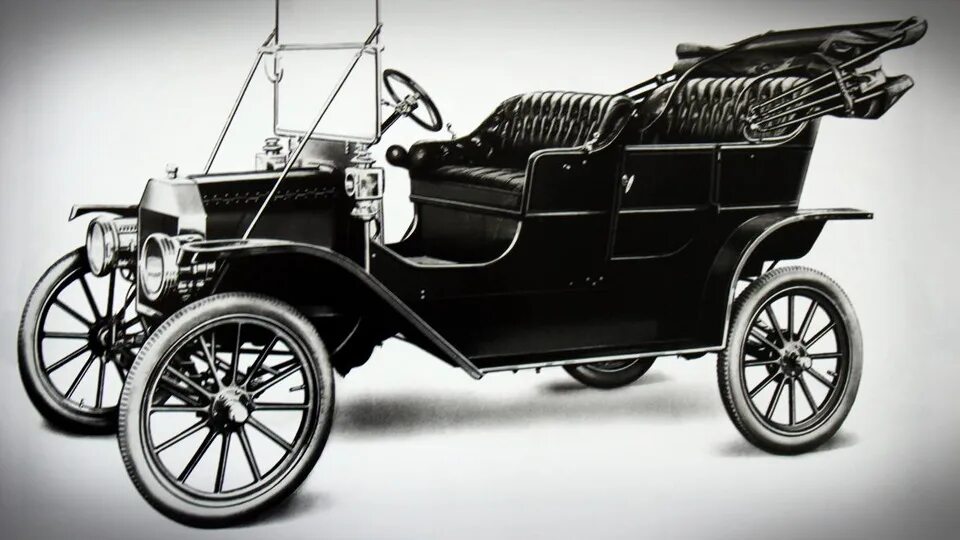 Первые машины название. Форд model t 1908. Ford model t 1908 и 1927.