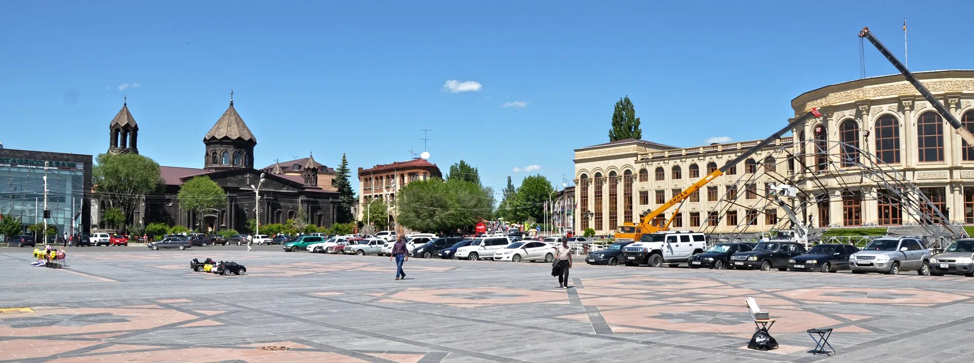 Гюмри тбилиси. Площадь Вардананц Гюмри. Гюмри Армения площадь. Гюмри площадь свободы. Площадь независимости Гюмри.