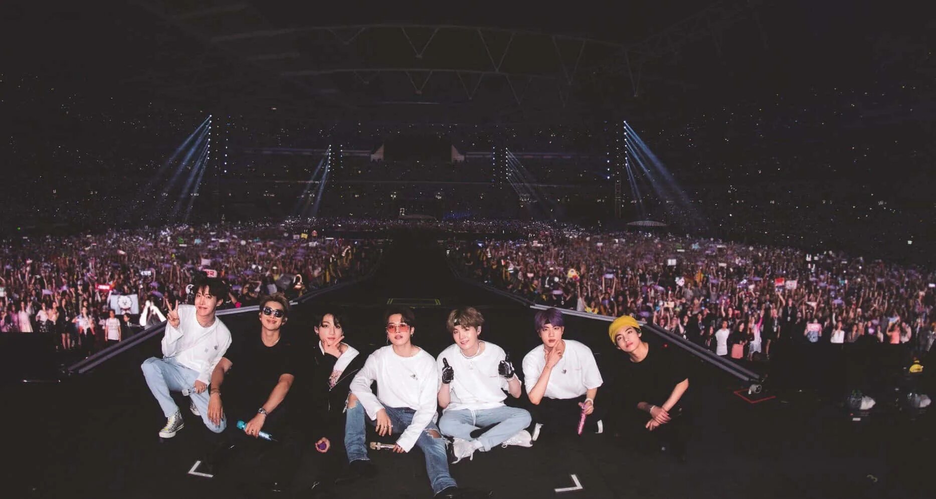 Бтс 4т лонг. Концерт бтс bts speak yourself tour. бтс концерт 2025. бтс на сцене 2025. концерт бтс 2025 арми.