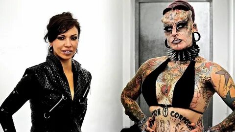Самая татуированная актриса: кто она и почему она столько татуировок? - fotovam.