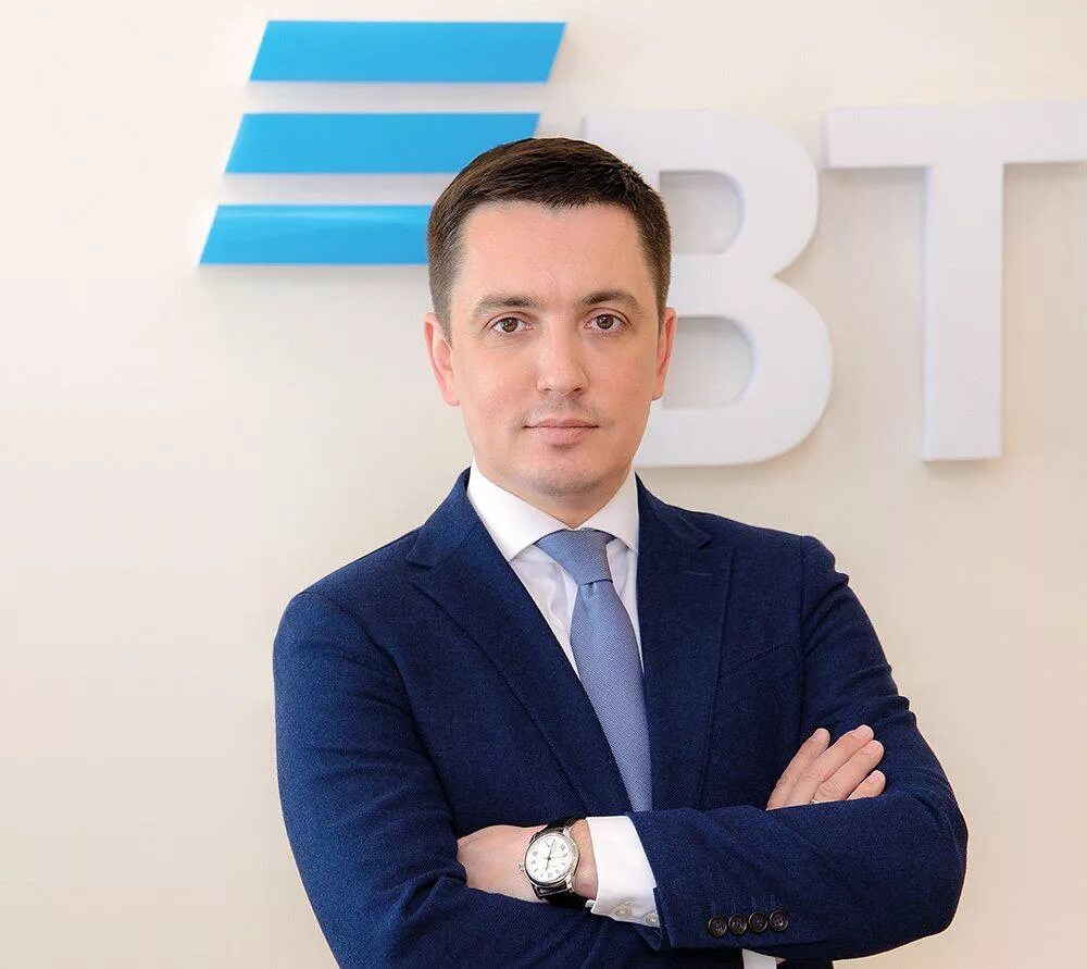 топ менеджеры втб. управляющий банком втб. евгений голубчиков томск. синченко владимир степанович астрахань. втб банк директор.