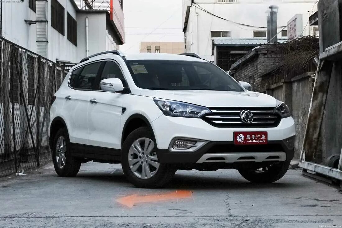 Донг фенг dfm сайт. Донг фенг ах7. донгфенг ax7. донг фенг дфм ах7. dongfeng ax7 2025.