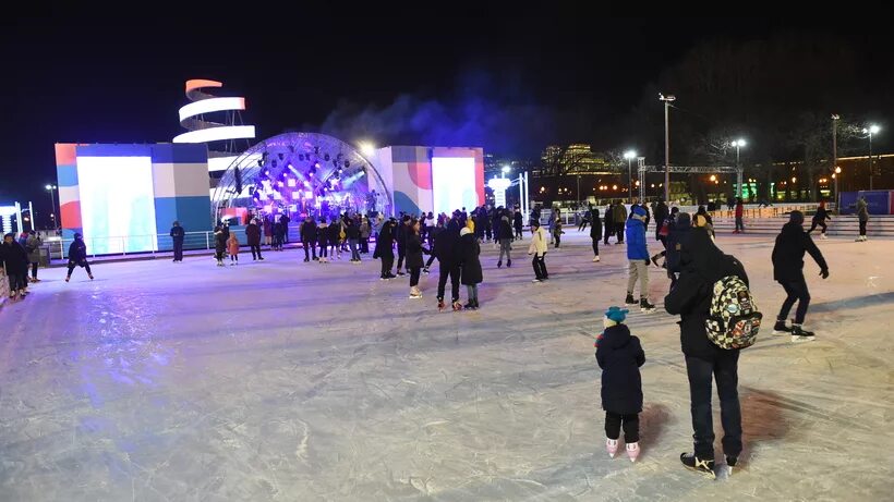 Каток парк горького когда закрытие